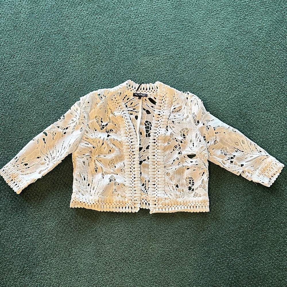 “Picadilly” Fashion Cream Lace Jacket-NWT!!!